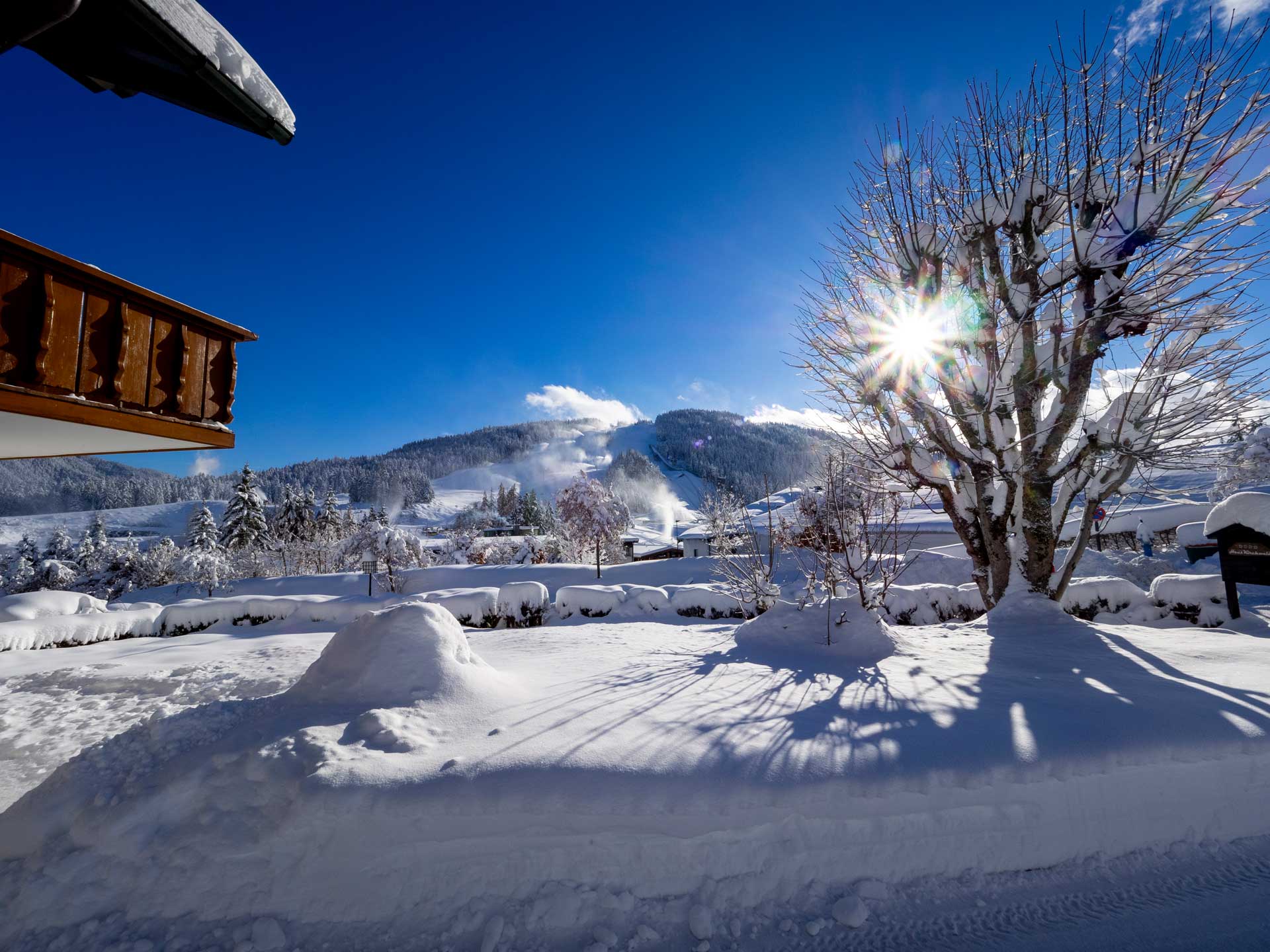 seefeld tirol winter sonnenschein haus kirchwald